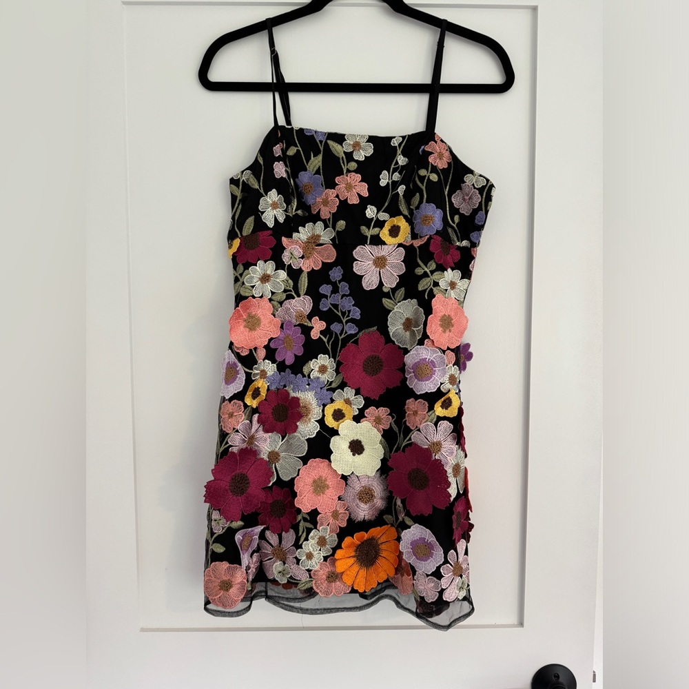 Storia 3D Floral Dress | Size: Large - Picture 4 of 7